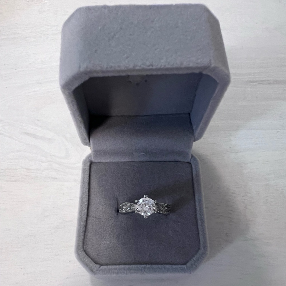 Diamond lab grown ring silver band